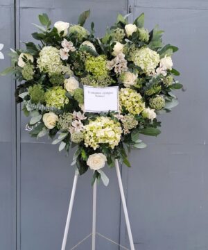 Corona Mediano Fúnebre de Corazón de Rosas y Hortensias CC02